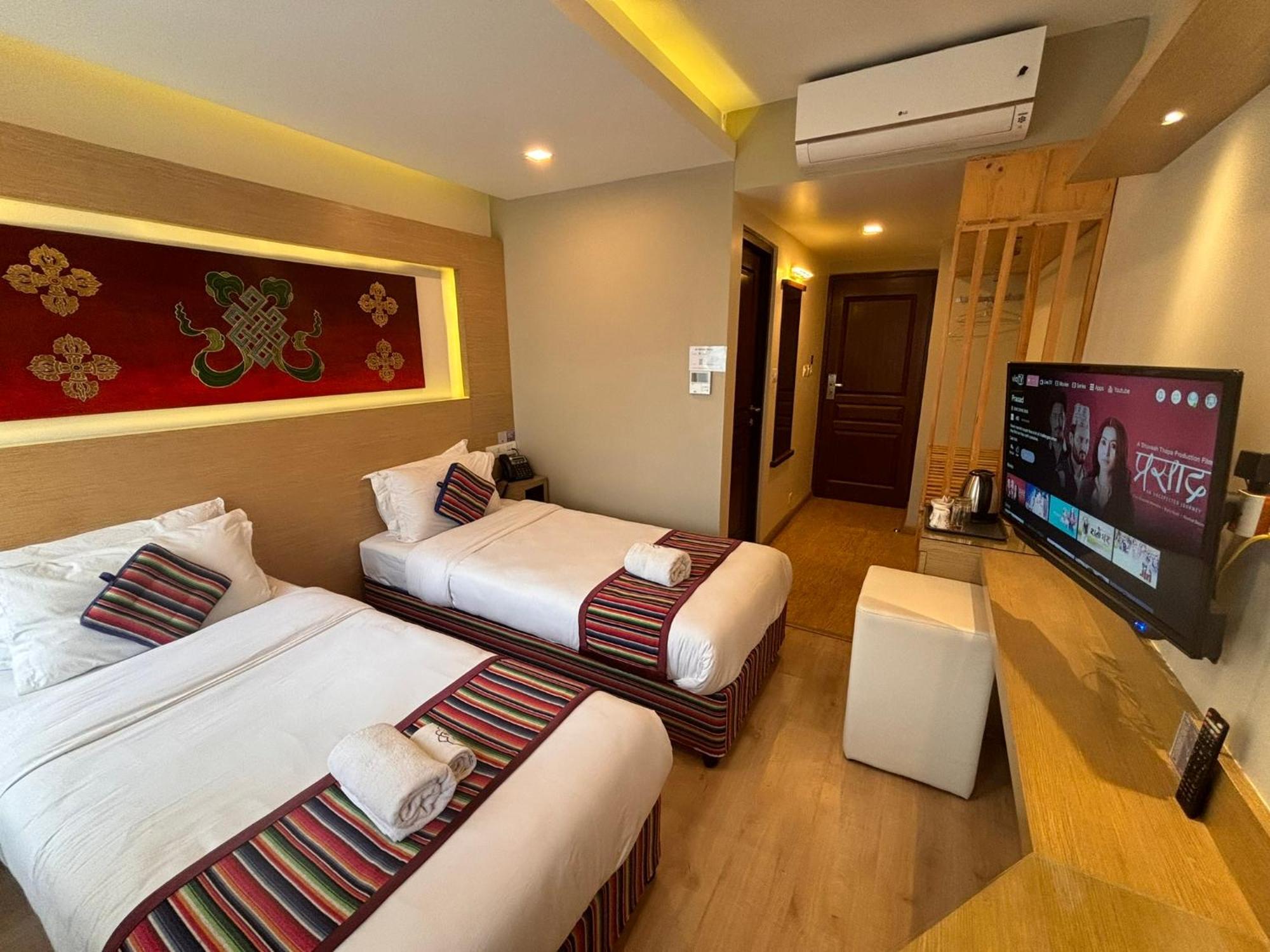 Viavia Boutique Hotel - Катманду Экстерьер фото