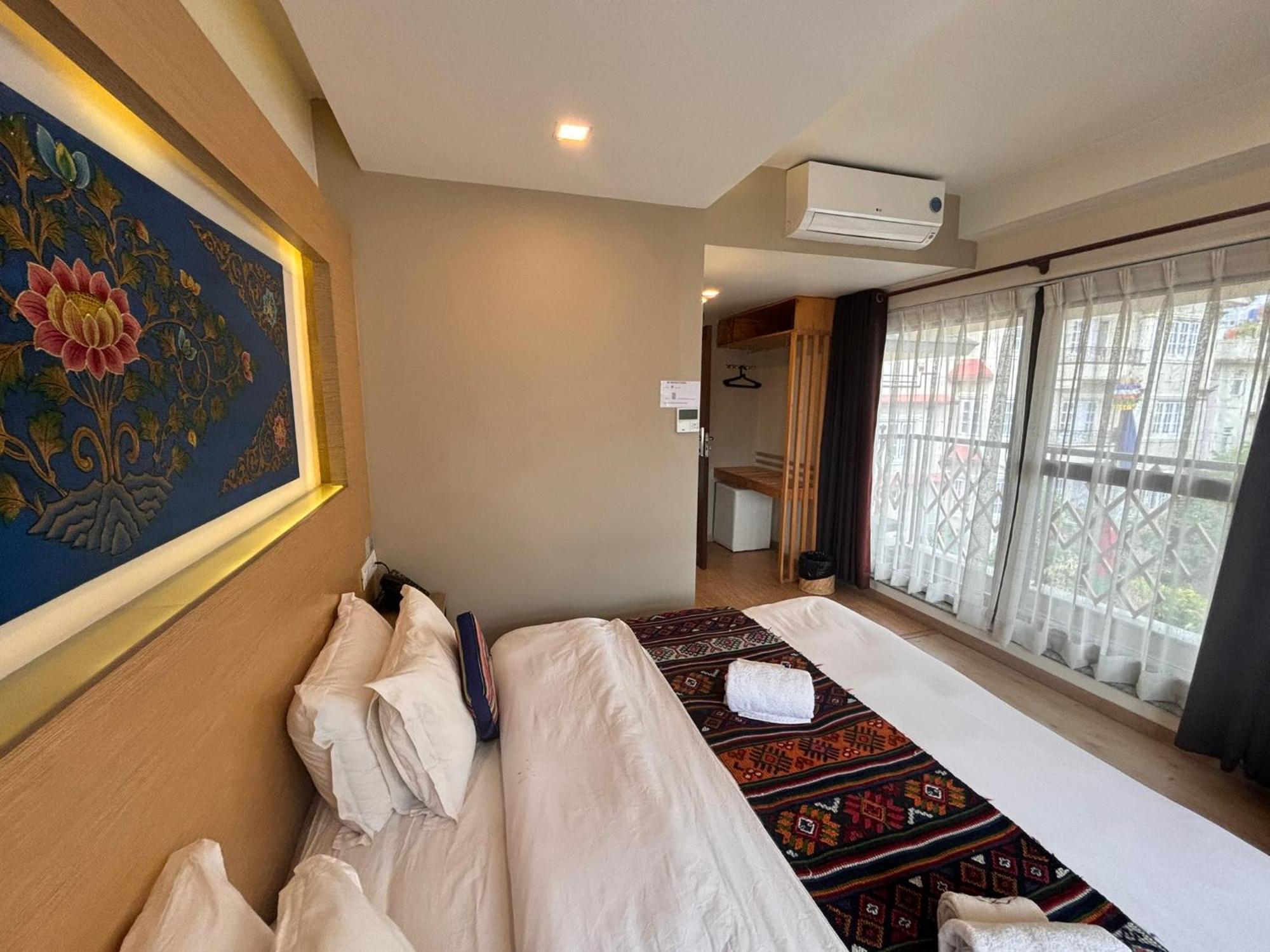Viavia Boutique Hotel - Катманду Экстерьер фото