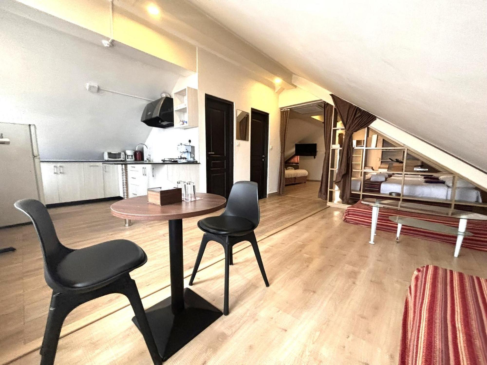 Viavia Boutique Hotel - Катманду Экстерьер фото
